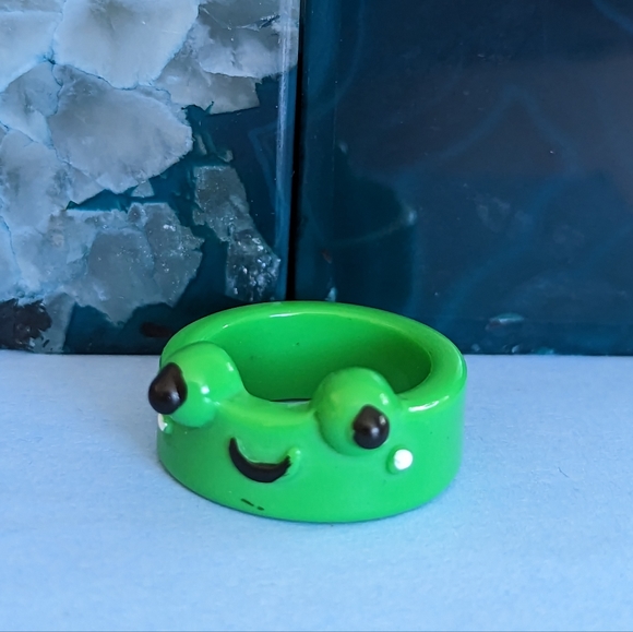 Frog Ring - Picture 1 of 2